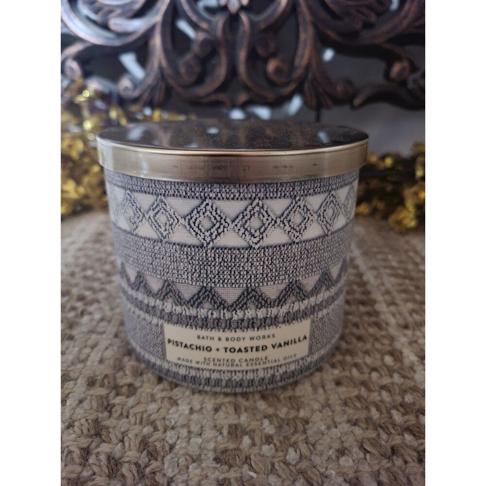 Bath & Body Works Pistachio Toasted Vanilla 3-wick Candle